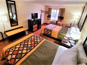 Super 8 by Wyndham Monticello