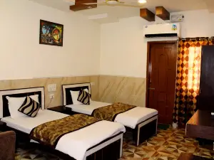Hotel Aashiana
