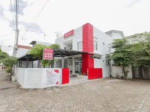 RedDoorz Syariah Near Gor Bung Karno Nganjuk