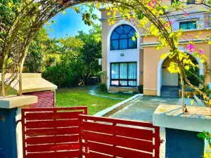 Raichak Garden Villa by JadeCapsPool3BHKLawnAC