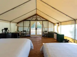 Khushatta Hills Ranch Glamping - Alzeda