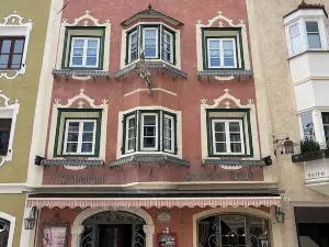 Hotel Goldenes Kreuz - since 1605