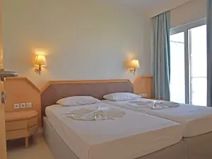 ブリストル シー ビュー アパートメンツ