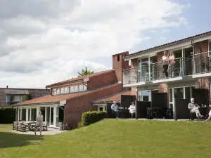 Strandhotel Klinten Aps