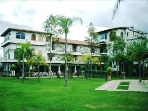Hotel Hacienda la Puerta de Enmedio
