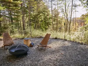 Modern Tiny Houses and Geodesic Domes - Stunning Nature Retreat