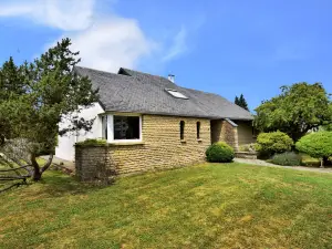 Holiday Home in Virton with Swimming Pool