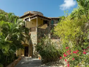 Peter Bay Gatehouse