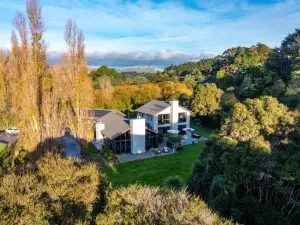 Kaitahi Lodge