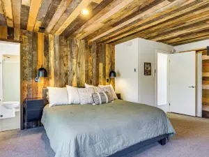 Quiet Alma Home with Deck - 20 Mi to Breckenridge!