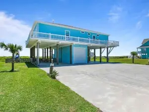 4 Biscayne 4 Bedroom Home by Redawning