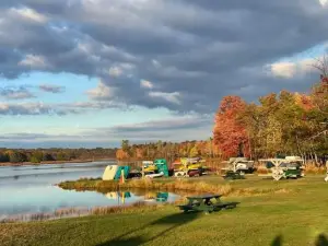 Cheerful Pocono Home Away from Home
