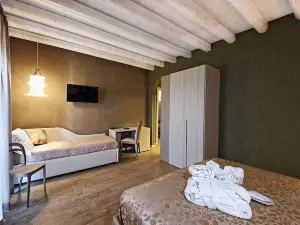 Notti O' Tunn Luxury Rooms in Centro