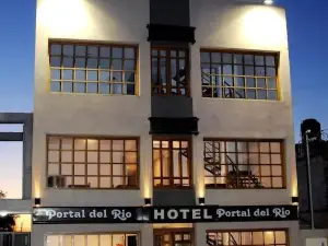 Hotel Portal del Río