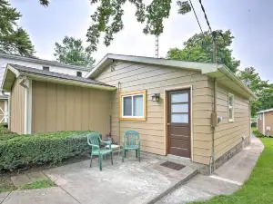 Lakefront Cottage w/ Deck Near Indiana Beach!