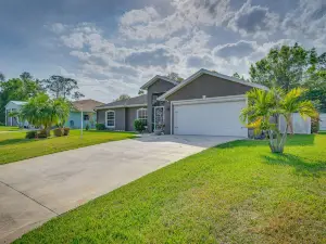 Sebring Vacation Rental w/ Solar-Heated Pool!