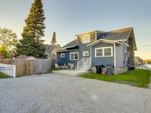 Indiana Vacation Rental - Walk to Syracuse Lake!
