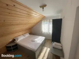 Casa Enisala