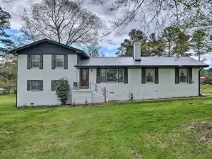 Marietta Family House w/ Game Room & Yard!