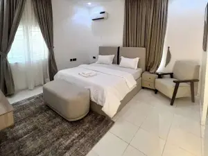 Royal Swiss Apartments & Suite
