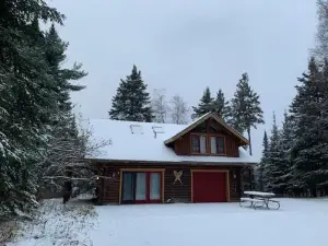 Lakefront Cabin on a private peninsula on the Mississippi