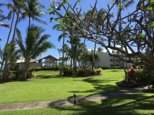 ‘Aloha Kai’ Oceanfront on Molokai, Top Floor, Modern, Peaceful Comfort, Pool