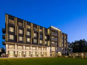 Hotel Jalsa Retreat