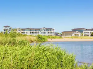 항구 옆 빌라, 사우나 있음