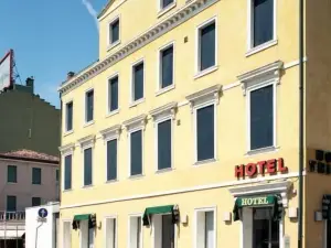 Hotel Trieste