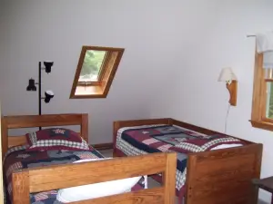 Very private-modern home -large lake-202ft. of shoreline