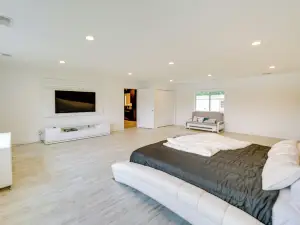 วอเตอร์ฟร้อนท์ เอวาร์ท เก็ตอะเวย์ พร้อมเตาไฟ บนพื้นที่ประมาณ 82 เอเคอร์!