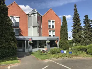 Tourhôtel Contact Hôtel (Tourhôtel du Golf)