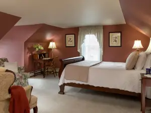 Inn at Pleasant Lake