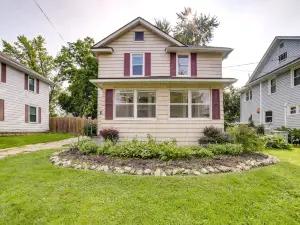 Family-Friendly Jackson Home w/ Sunroom: Near Golf