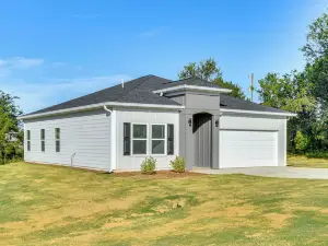 Family Getaway Near Lake Hartwell and Tugaloo Trails