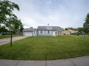 Cozy 3BR Home – Family-Friendly, Near Schaumburg