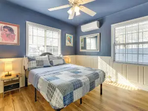 Stylish Home Near Sofi Stadium, LAX & Long Beach