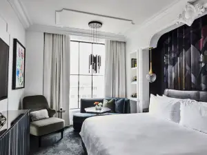 Daxton Hotel Birmingham, Curio Collection by Hilton