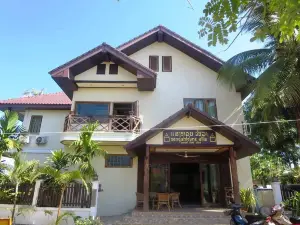 Sengahloune Villa