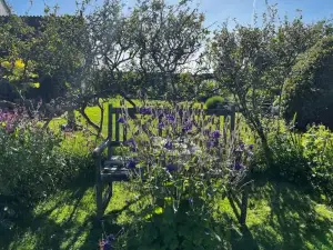 Byre - Farm Cottage on 9 Acre Equestrian Small Holding