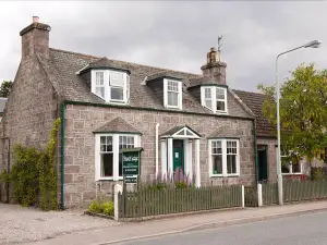 Moorfield House