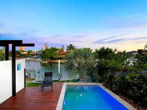 Luxico Wanderlust (Heated Pool)