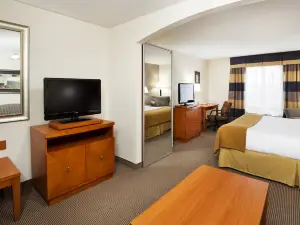 Holiday Inn Express Forest City