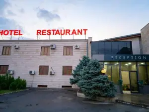 Continental Hotel Complex