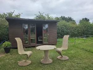 Tranquil Equestrian Escape - Sleeps 2