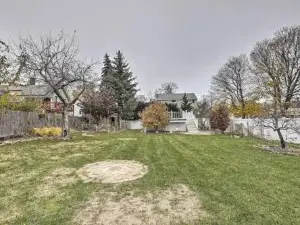 New! Family-Friendly Getaway -1 Mi to Dtwn Salem w Roof Deck & Tiki Bar