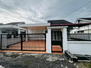 D JANNAH HOMESTAY SERI ISKANDAR PERAK