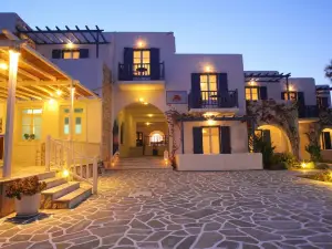 Paros Inn
