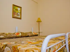 Port of Spain Breezy Guest Apartment