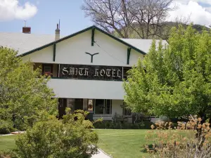 Historic Smith Hotel B&B